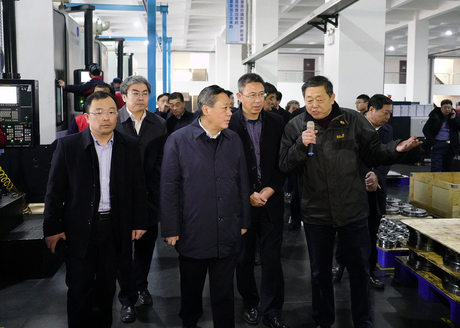 市委书记张术平一行来乐鱼平台调研指导